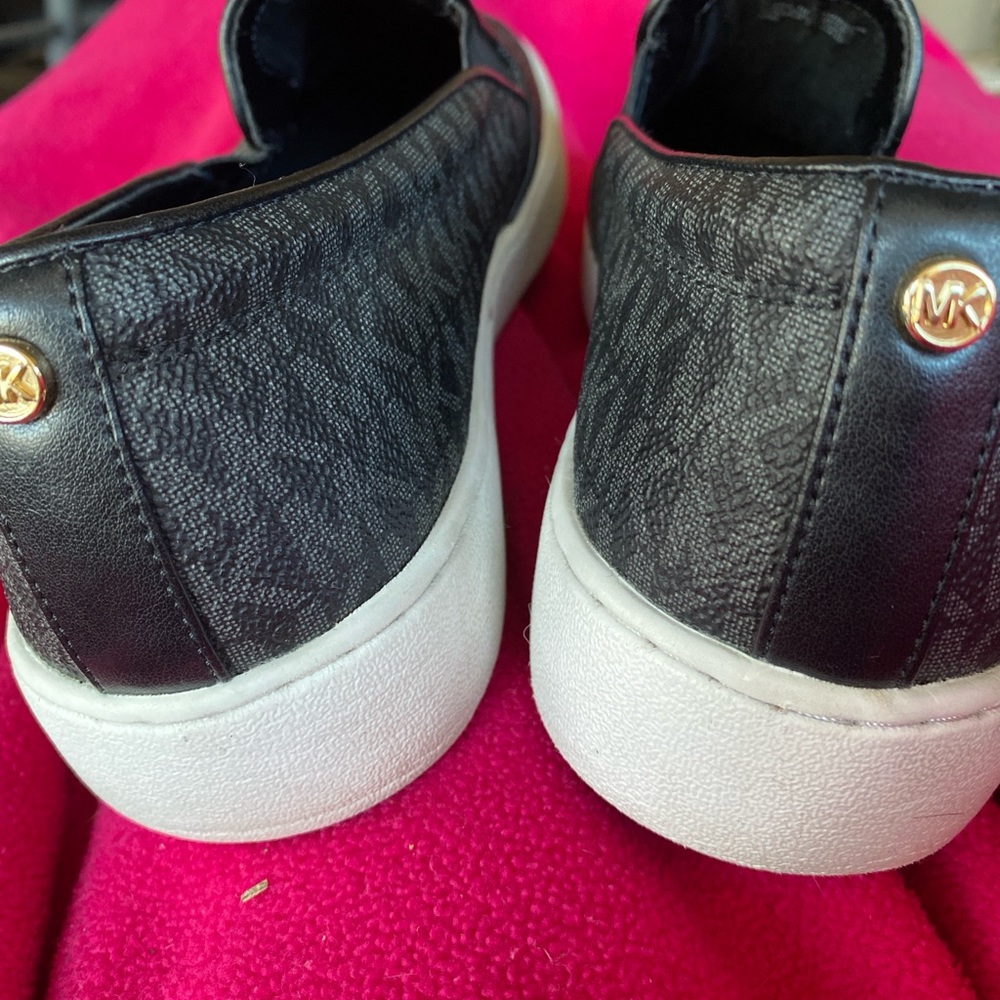 Michael Kors 10 Women shoes tennis black white - Picture 5 of 6